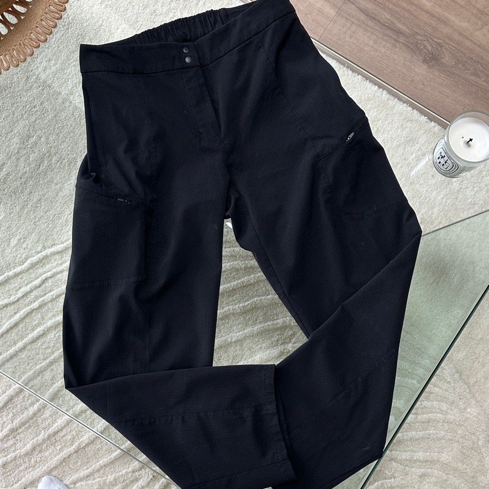 lululemon athletica Black Elastic Waist Performance Pants